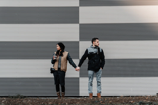 Here's how to break the silence after an argument with your partner, konflikt in der Beziehung, streit, partner, partnerin, liebe, lovelane, kommunikation, beziehung